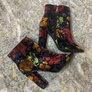 Steve Madden Open Toed Booties